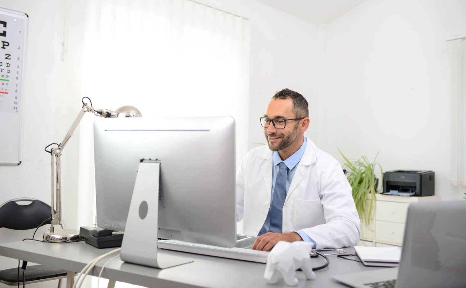 برنامج للعيادة لملفات المرضى برنامج للعيادة لملفات المرضى