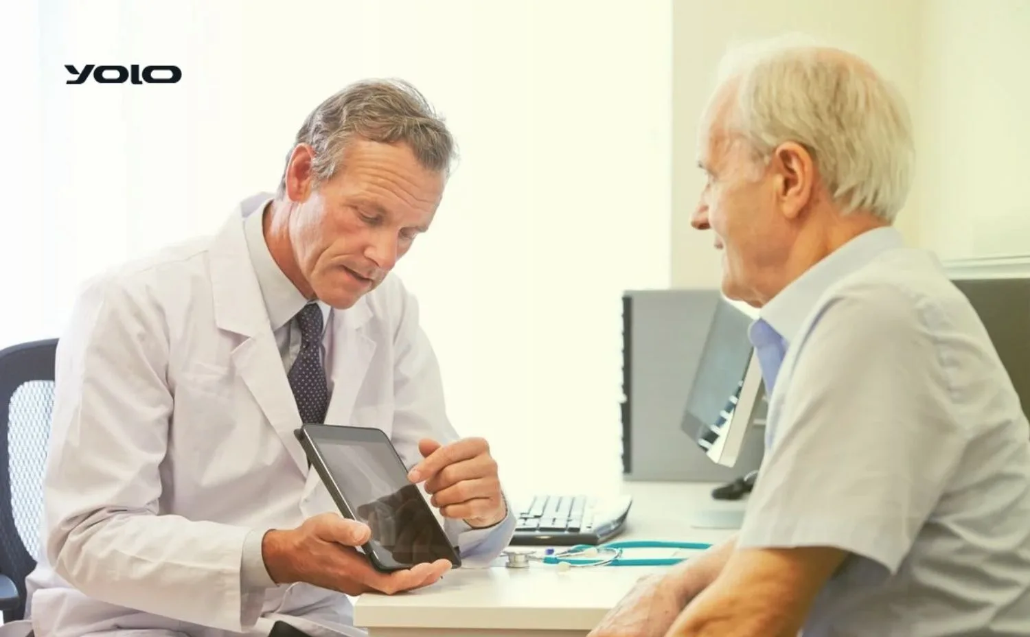 الفرق بين تجربة المريض ورضا المريض