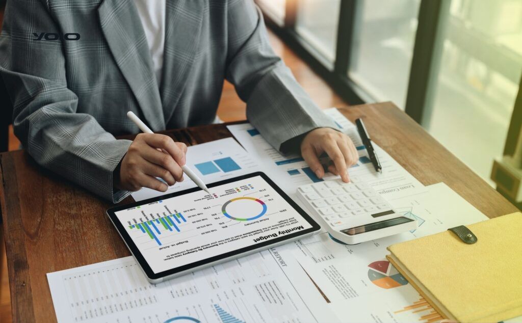 برنامج المحاسبة وإدارة التقارير المالية المناسب لعيادتك