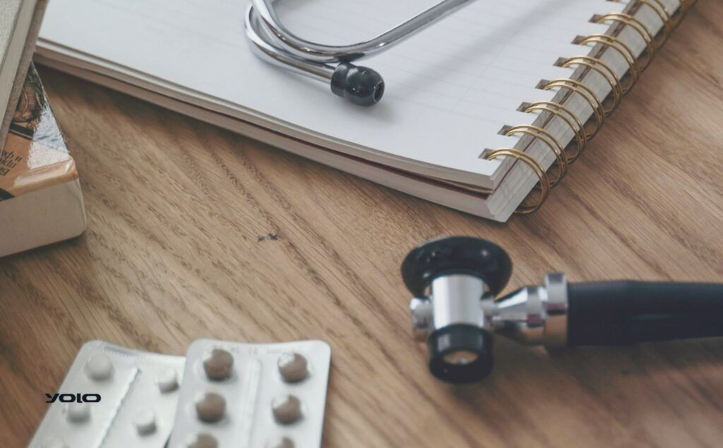 كيف تستخدم التكنولوجيا لتعزيز التواصل وبناء علاقات دائمة بعد الزيارة؟