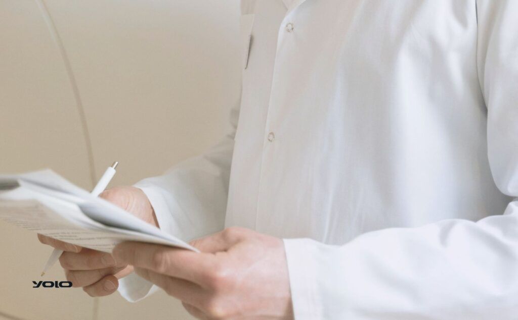 ما هي الطرق العملية لزيادة الكفاءة التشغيلية وتقليل التكاليف عبر تحليل البيانات؟