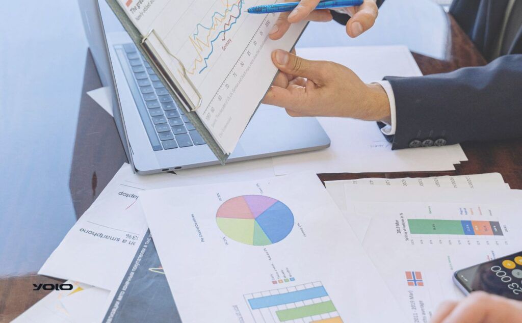 ما هو دور الذكاء الاصطناعي المرتبط بـ Yolo system في رفع كفاءة العيادة؟