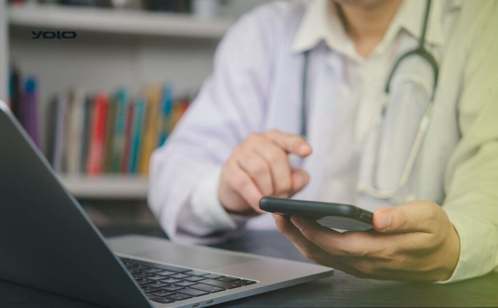 نظام Yolo للرقابة الداخلية للمراكز الطبية والعيادات